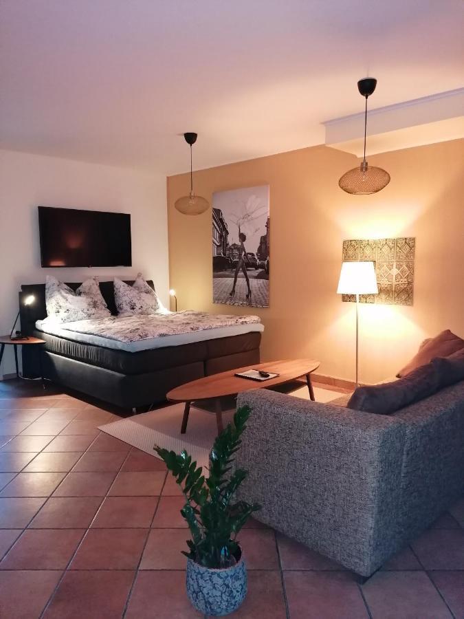 Ferienwohnung Schuhmann Mit Wintergarten Und Garten Therme Aquapulco Und Ikuna Erlebnispark, Zoo Schmiding 20 Min Mit Auto Entfernt Ab 3 Naechte Buchbar Hinzenbach Kültér fotó