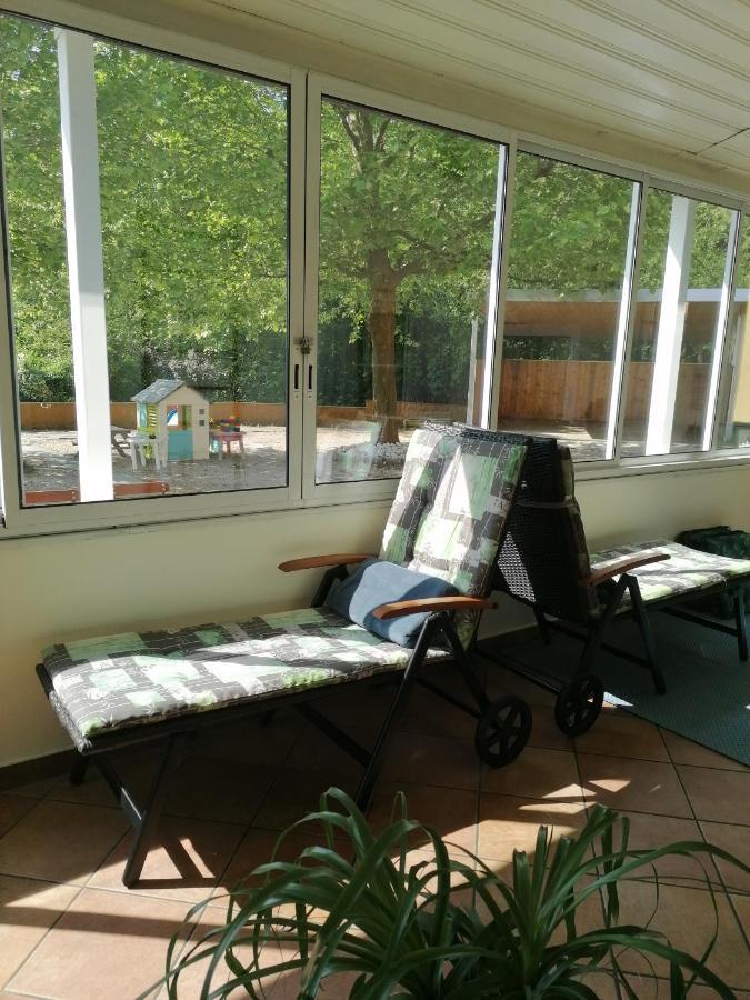 Ferienwohnung Schuhmann Mit Wintergarten Und Garten Therme Aquapulco Und Ikuna Erlebnispark, Zoo Schmiding 20 Min Mit Auto Entfernt Ab 3 Naechte Buchbar Hinzenbach Kültér fotó