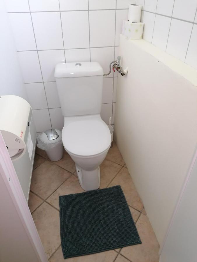 Ferienwohnung Schuhmann Mit Wintergarten Und Garten Therme Aquapulco Und Ikuna Erlebnispark, Zoo Schmiding 20 Min Mit Auto Entfernt Ab 3 Naechte Buchbar Hinzenbach Kültér fotó